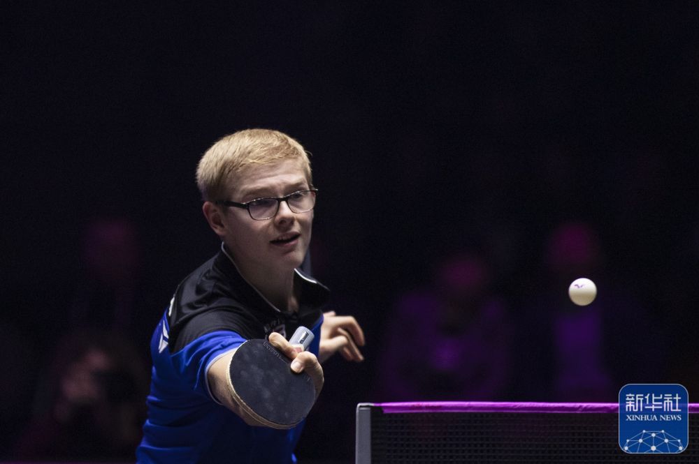 更强调身体 更强调身体